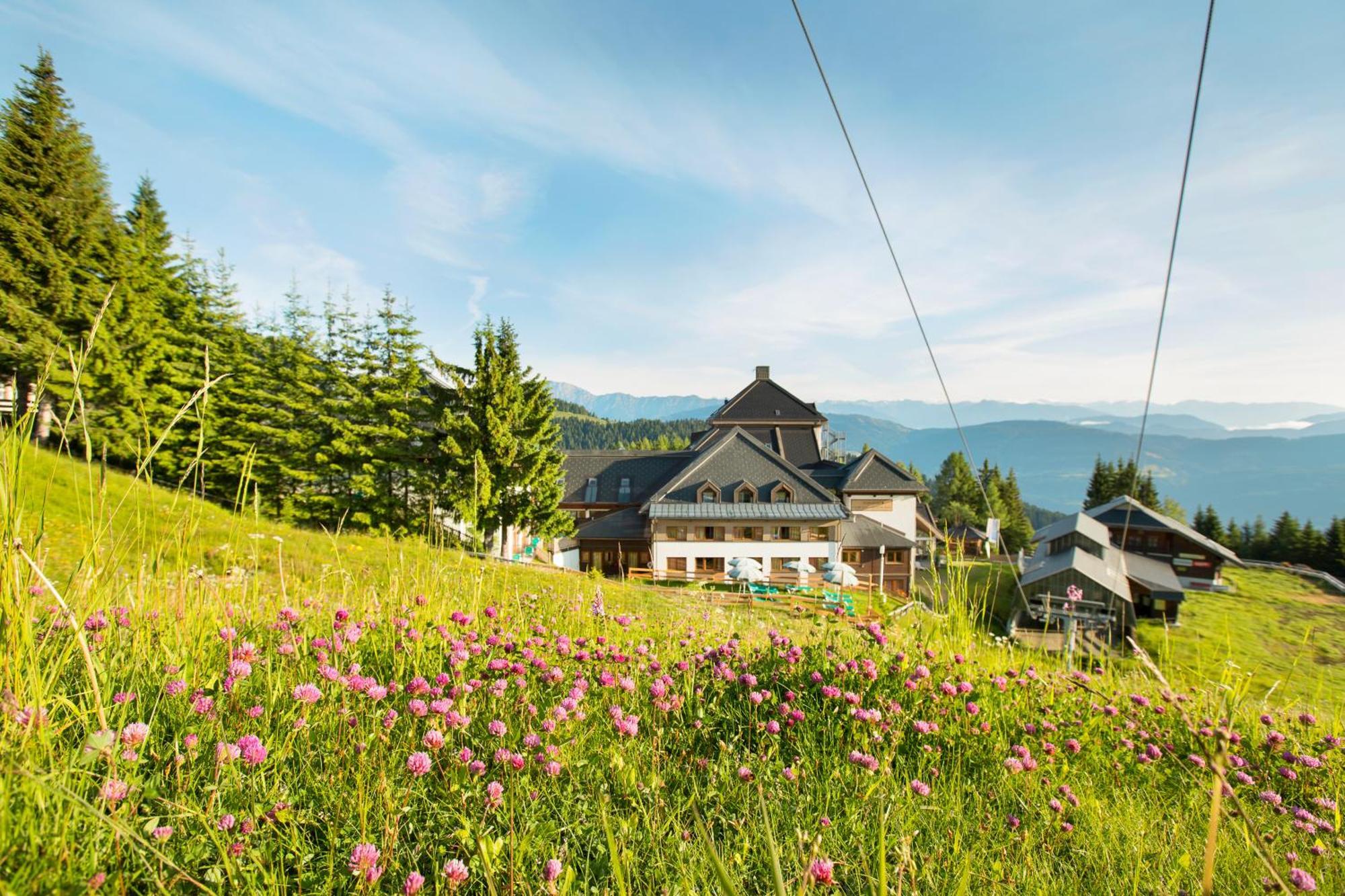 Hotel Robinson Schlanitzen Alm - Hermagor Extérieur photo